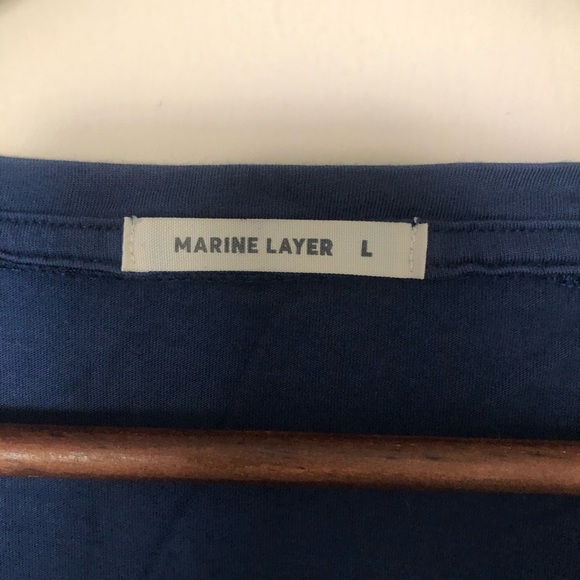 Marine Layer T-Shirt with low cut crew neck SF 🌉 - Picture 5 of 5